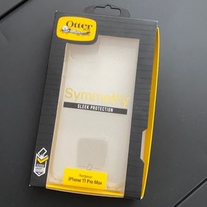 clear/glitter otter box symmetry case